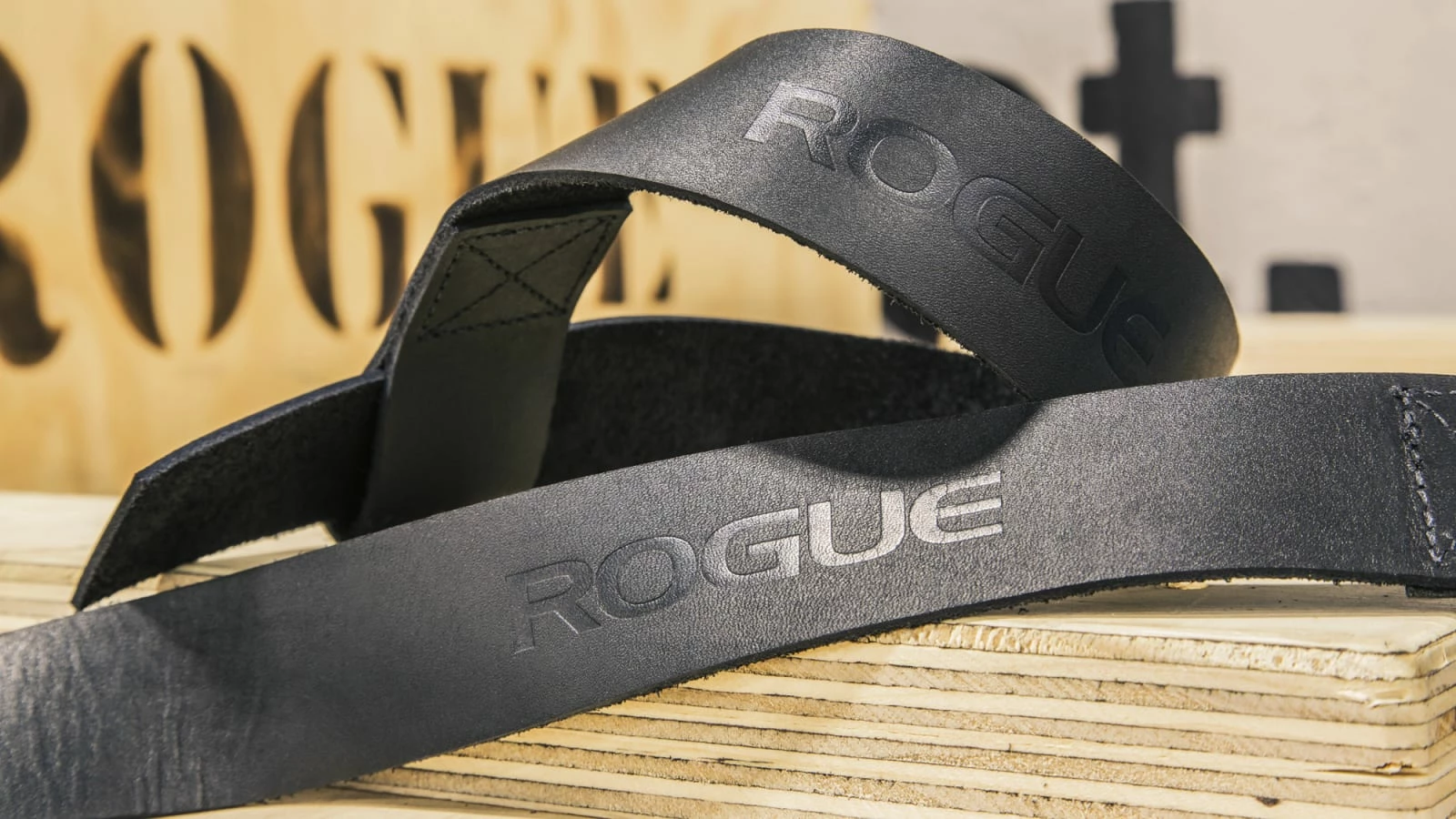 Rogue Fitness Rogue Leather Lifting Straps 1 Rogue Fitness Rogue Leather Lifting Straps